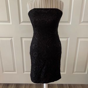 ▪️White House Black Market▪️